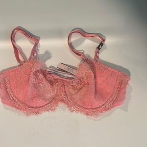 Gorgeous VS Dream Angles Bra💞